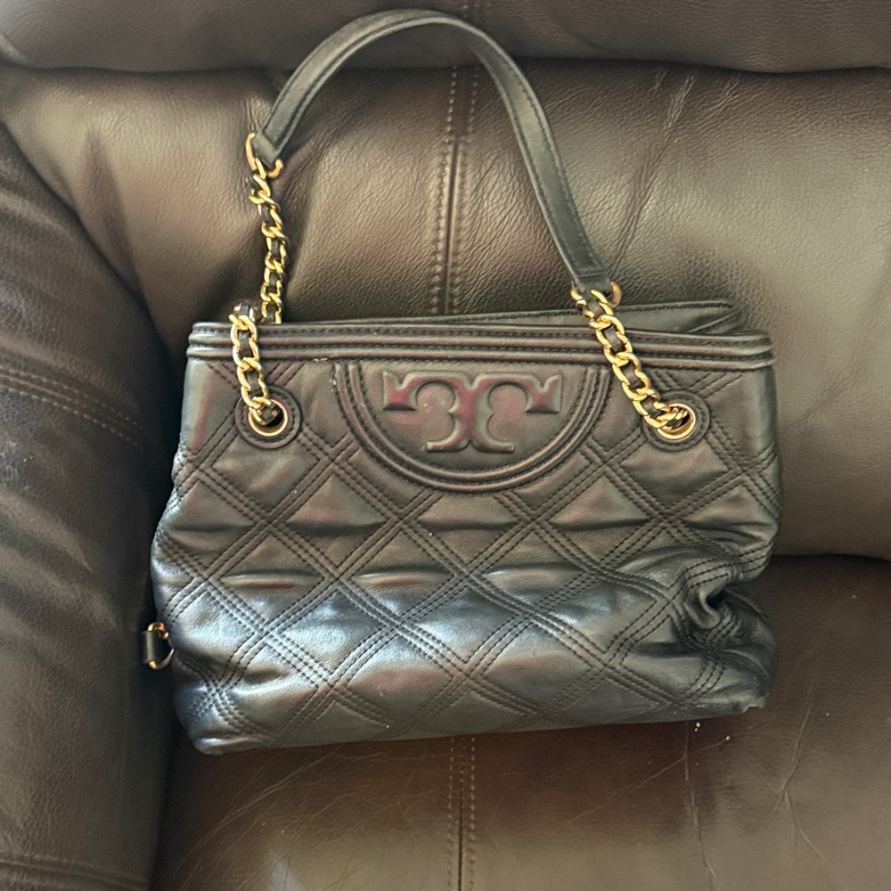 Tory Burch Black Quilted Shoulder Bag with Gold Chain